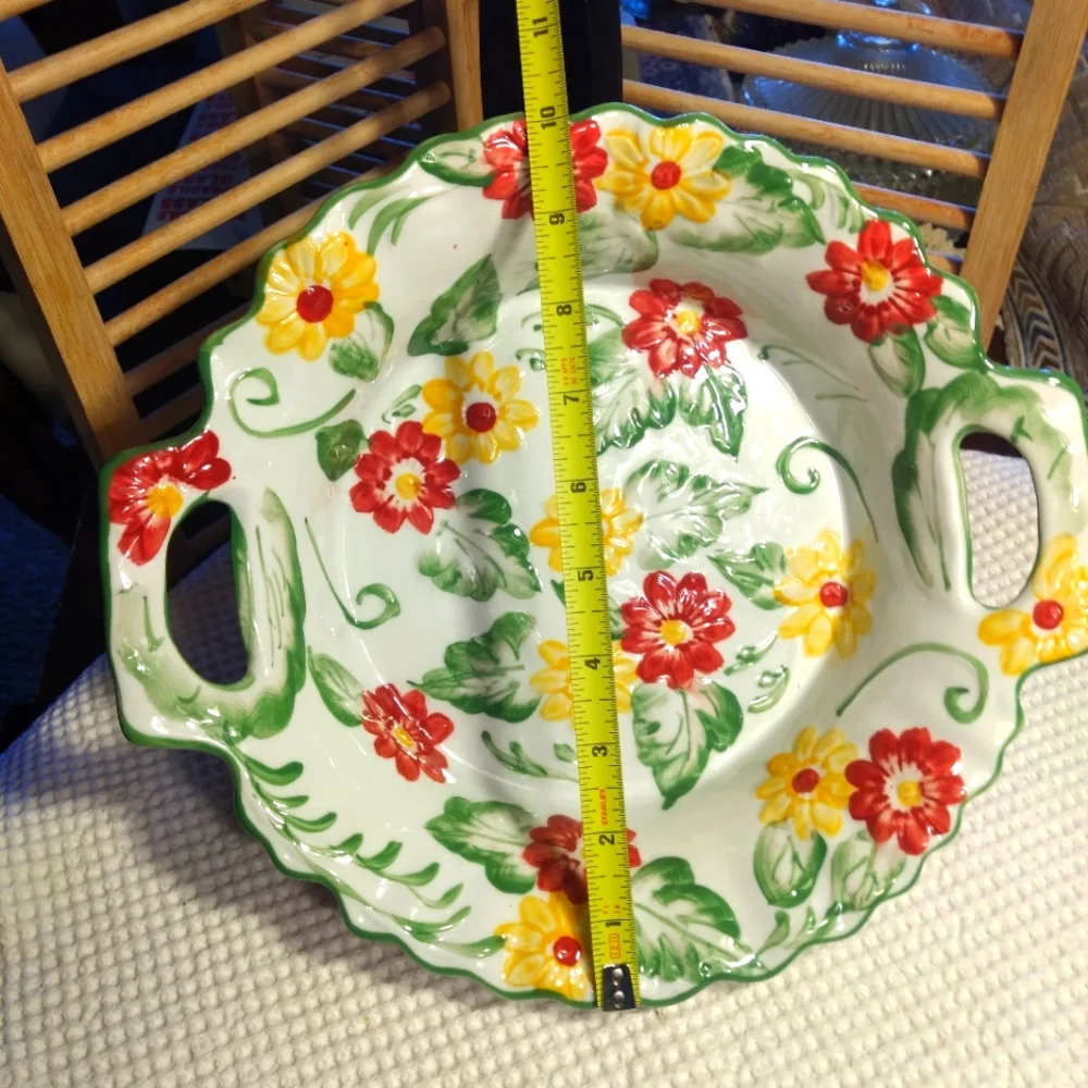 11' TEMP-TATIONS By Tara Casserole/Baking Dish in Red/Yellow Floral - 1QT.